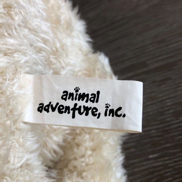 Animal Adventure Inc Beige Tan Bear Red Ribbon Bouquet of Roses 10" 2000 RETIRED - Picture 6 of 7